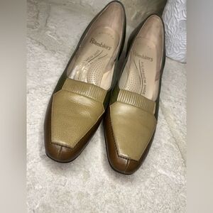 Florsheim Ramblers olive green/tan/brown Block Heels Leather Pumps Size 6